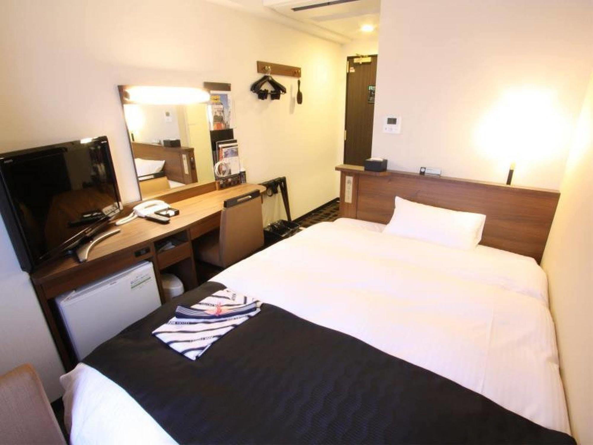 Apa Hotel Toyama Ekimae Minami Экстерьер фото